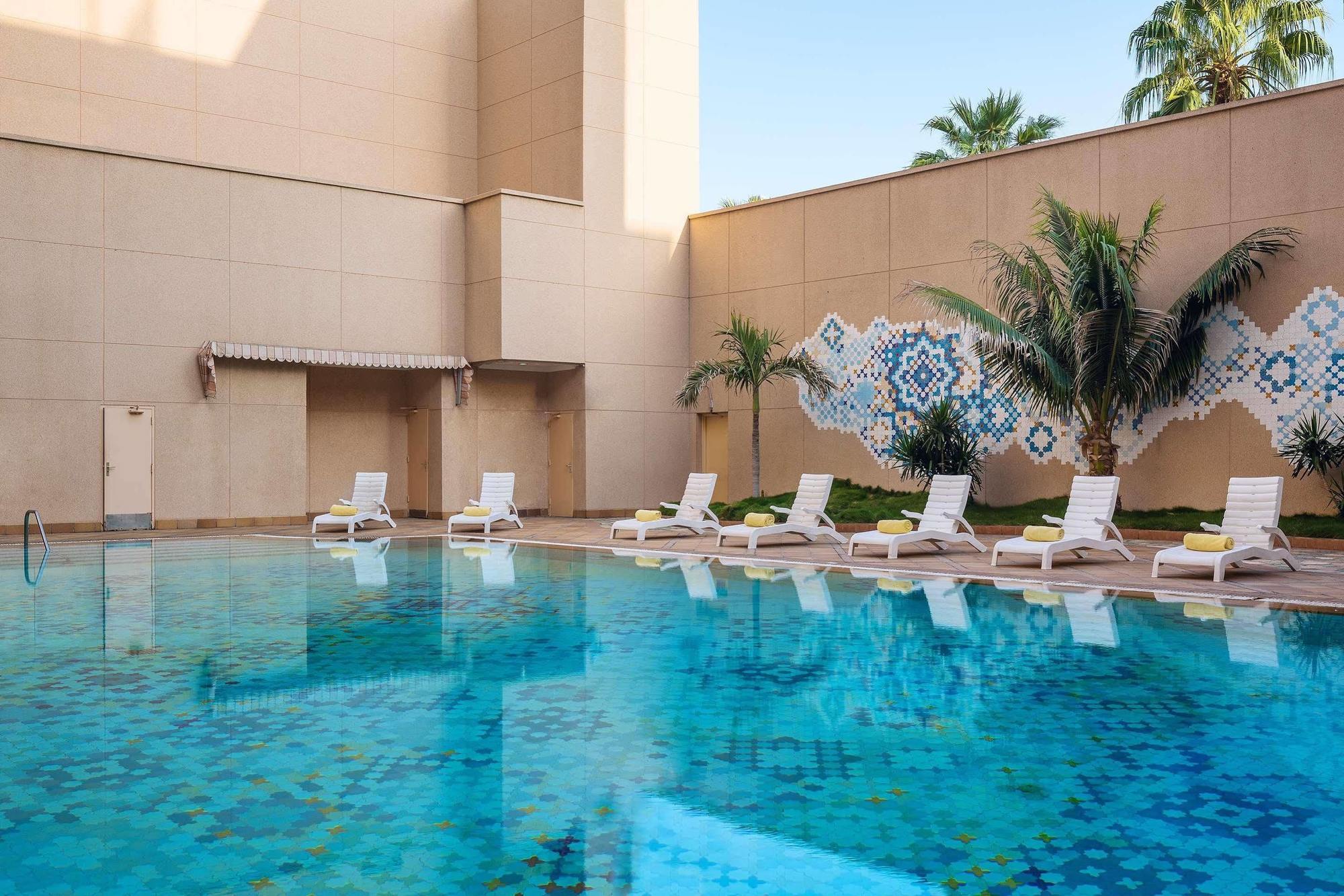 Le Meridien Jeddah Hotel Exterior photo